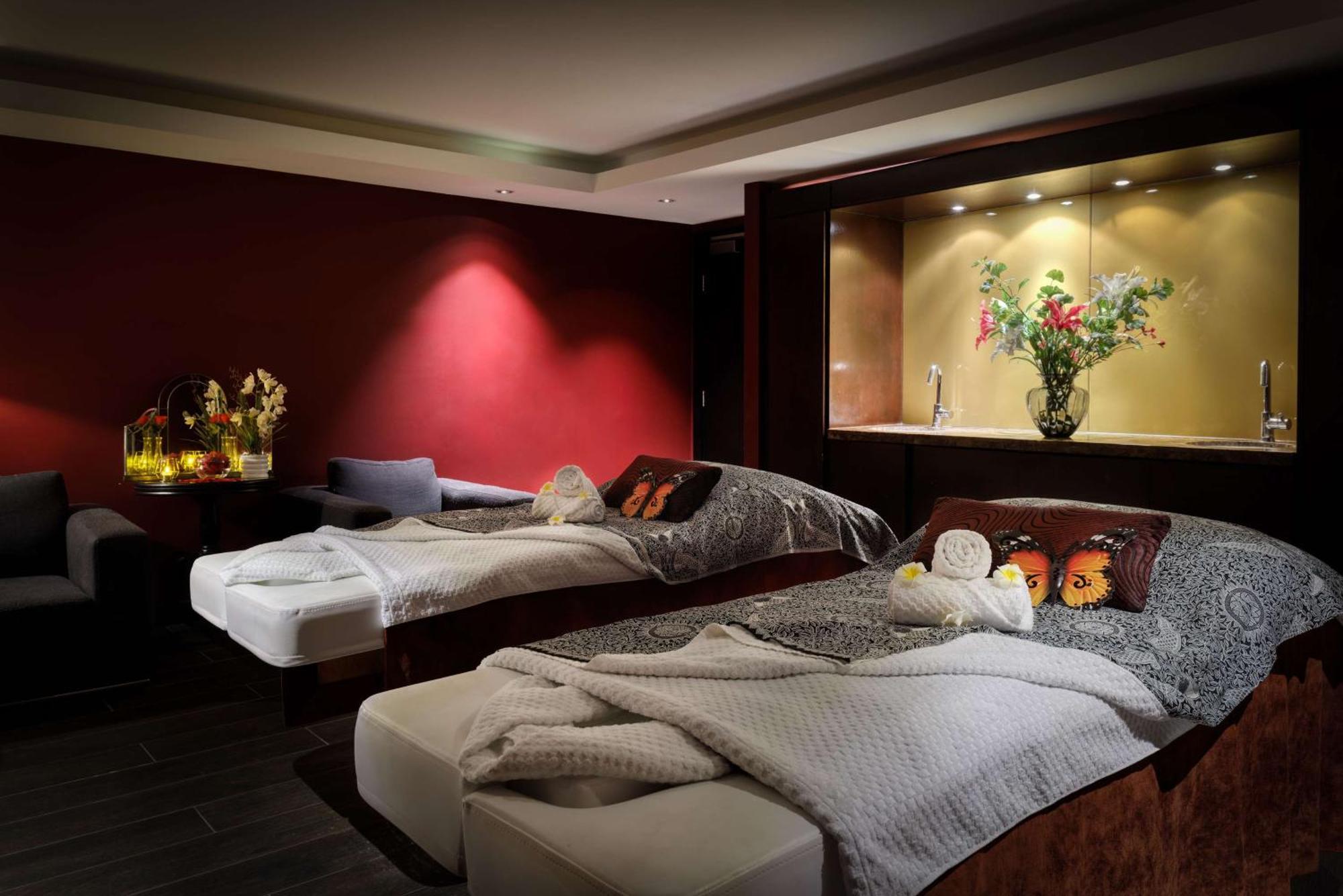 Hotel Hilton London Syon Park Brentford Esterno foto