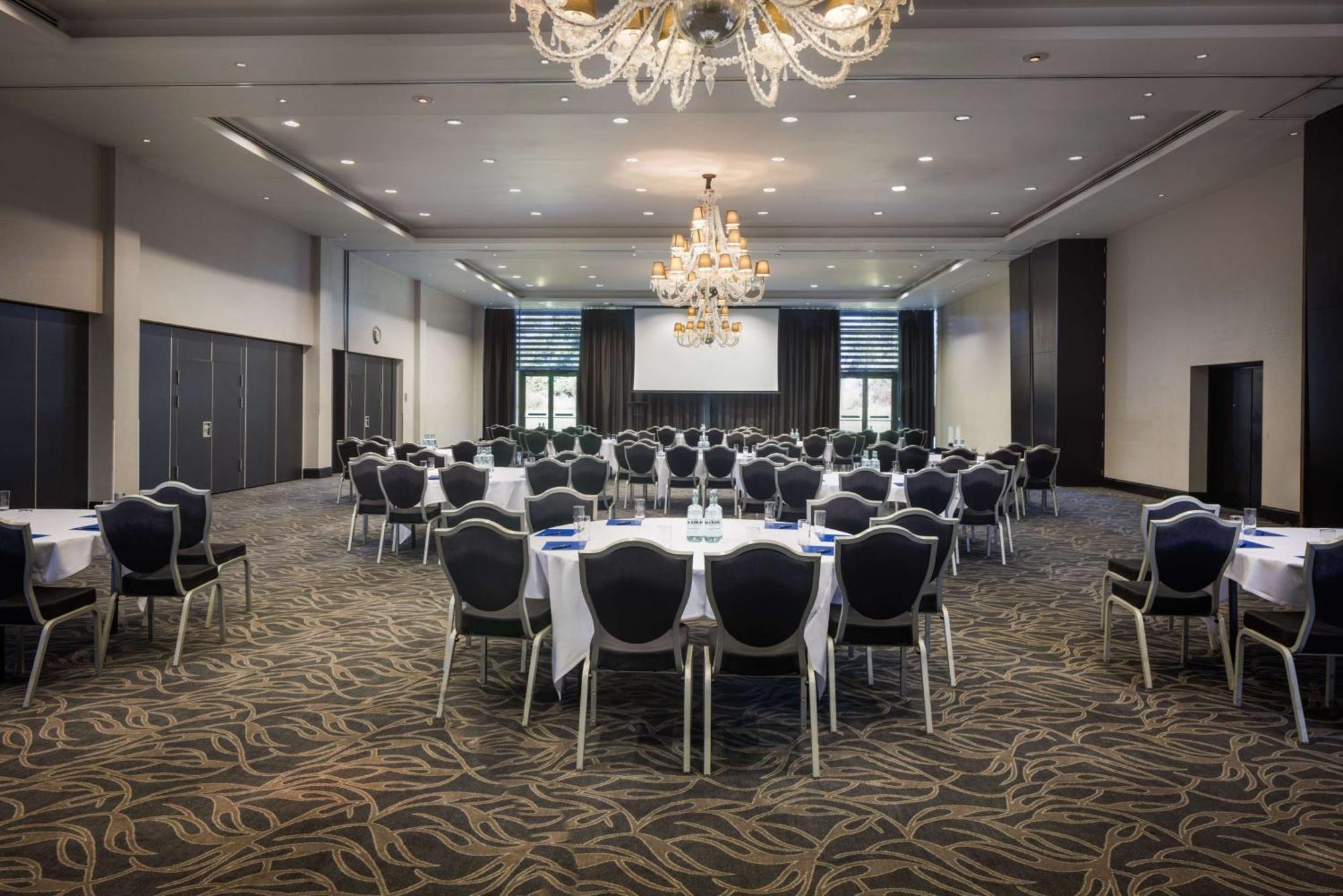 Hotel Hilton London Syon Park Brentford Esterno foto