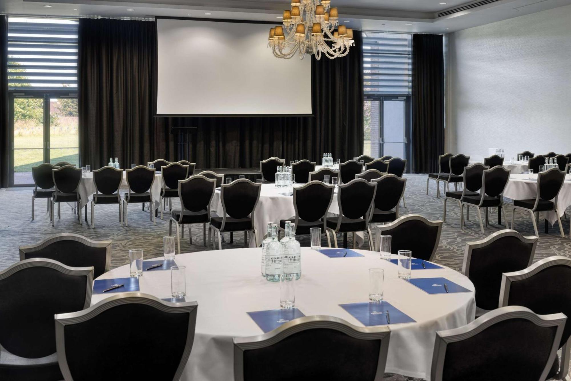 Hotel Hilton London Syon Park Brentford Esterno foto