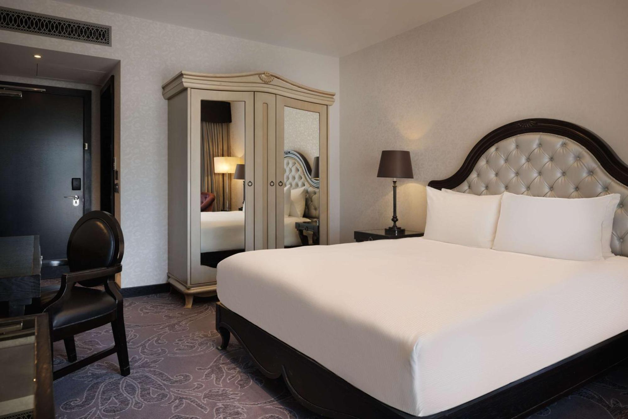 Hotel Hilton London Syon Park Brentford Esterno foto