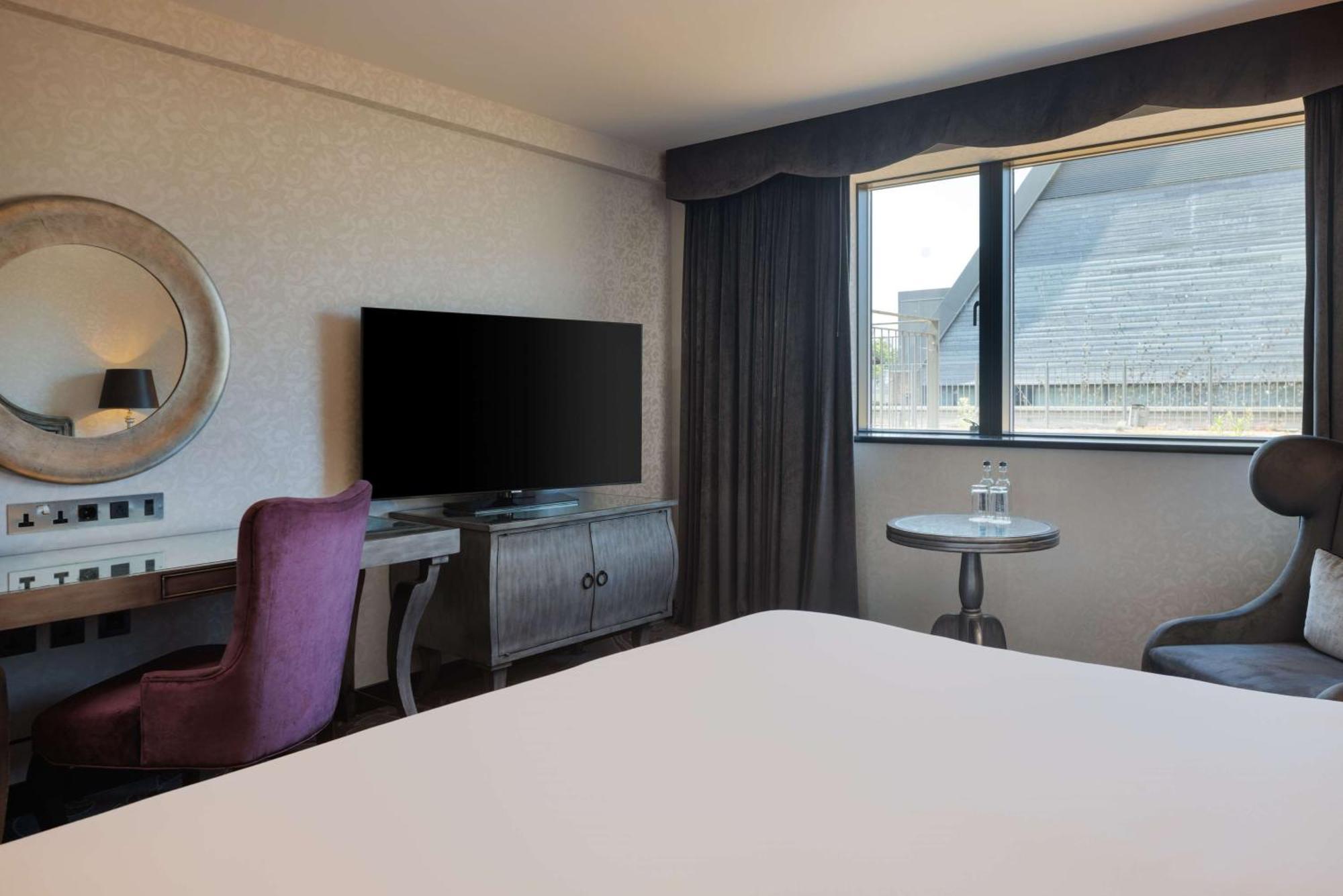 Hotel Hilton London Syon Park Brentford Esterno foto