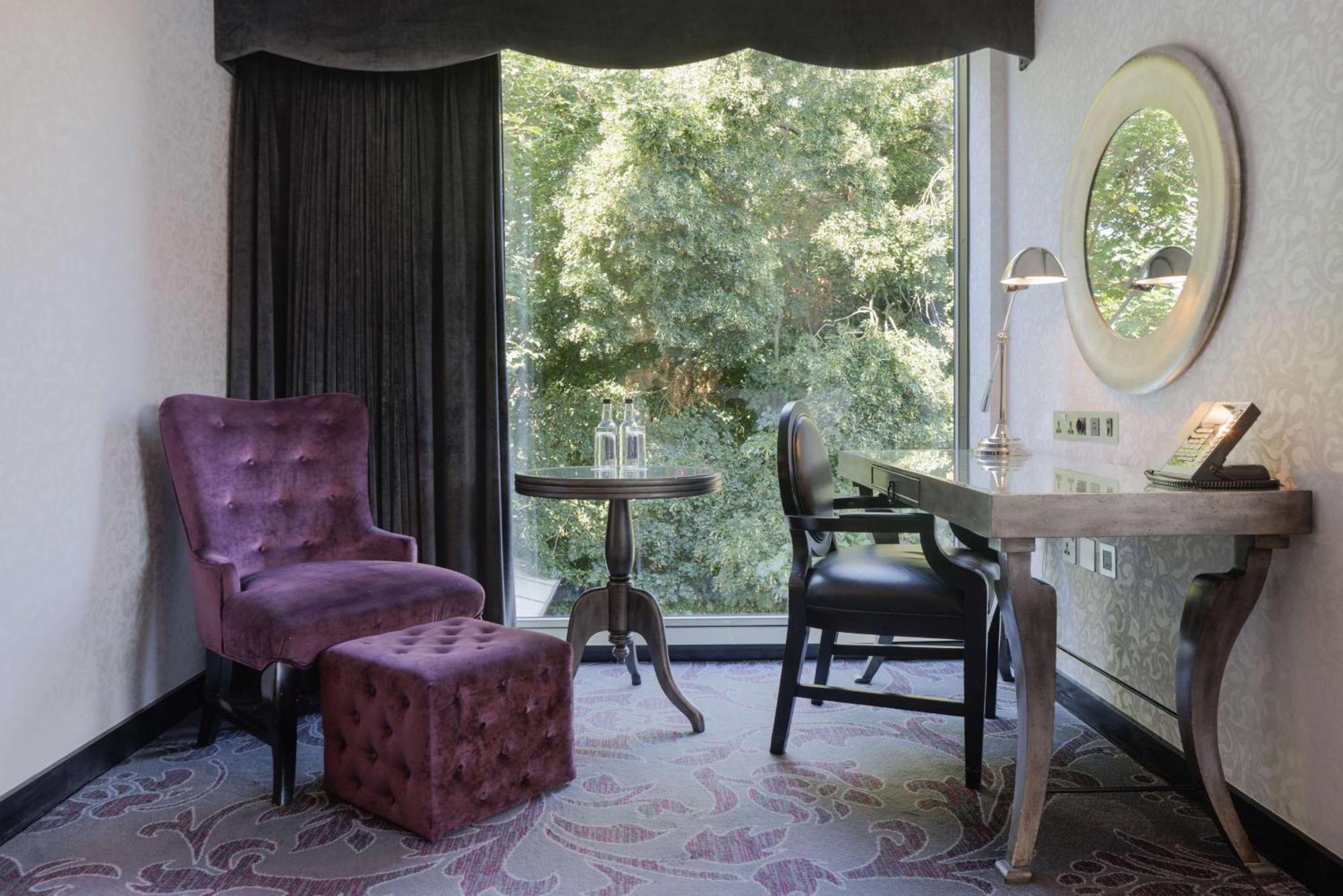 Hotel Hilton London Syon Park Brentford Esterno foto