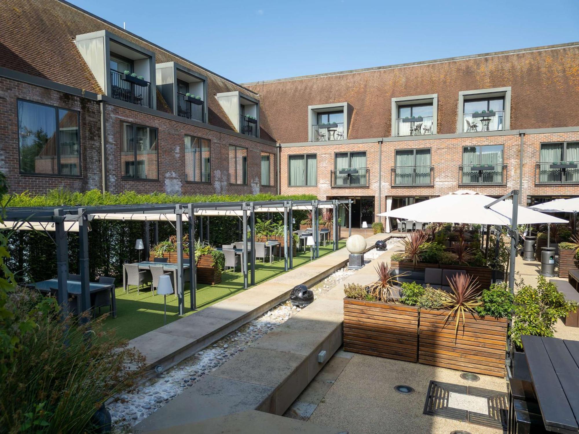 Hotel Hilton London Syon Park Brentford Esterno foto